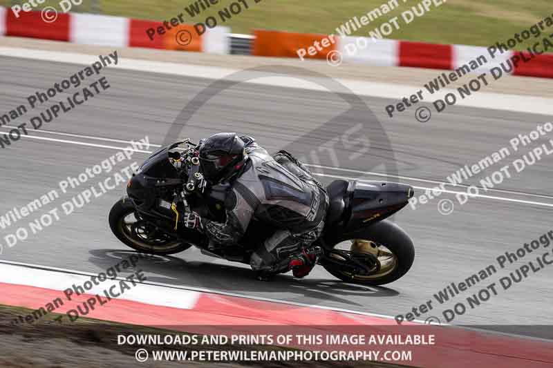 cadwell no limits trackday;cadwell park;cadwell park photographs;cadwell trackday photographs;enduro digital images;event digital images;eventdigitalimages;navarra;no limits trackdays;peter wileman photography;racing digital images;trackday digital images;trackday photos